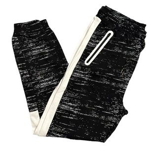 NWT Men’s Joggers Black and White